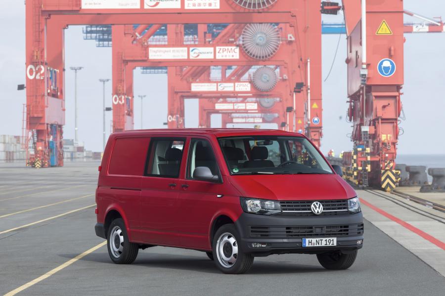  Volkswagen Transporter Kasten Plus 2016 года  (фото 1 из 7)